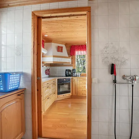 Spacious 3br Riverside With Private Sauna