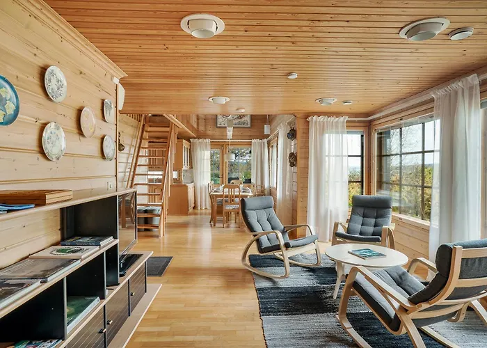 Spacious 3br Riverside With Private Sauna Willa Rovaniemi