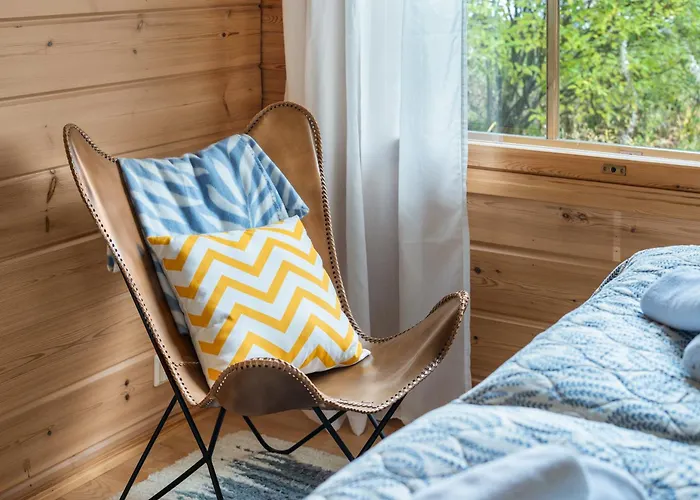 Spacious 3br Riverside With Private Sauna Willa