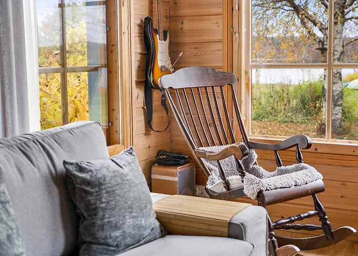 Spacious 3br Riverside With Private Sauna *